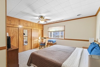 Charming 4+ bedroom lakefront home on Lake Delton offers 115' of - photo 30