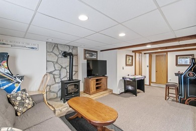 Charming 4+ bedroom lakefront home on Lake Delton offers 115' of - photo 38