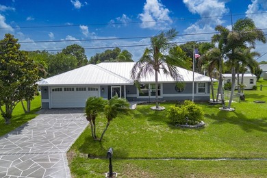 Beautiful CBS pool home on a .46-acre DOUBLE LOT with no HOA - photo 1