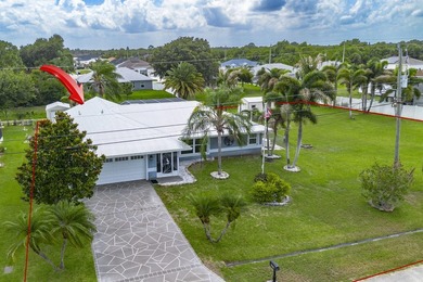 Beautiful CBS pool home on a .46-acre DOUBLE LOT with no HOA - photo 3