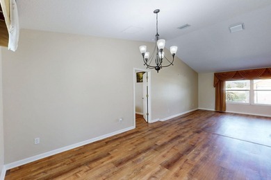 Beautiful CBS pool home on a .46-acre DOUBLE LOT with no HOA - photo 10