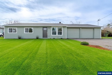 Santiam River - Linn County Home For Sale in Lebanon Oregon