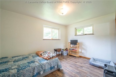 YOUR DREAM HOME SITTING ON A RIVER LOT IS HERE! This ranch-style - photo 13