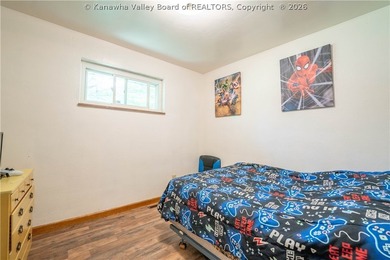 YOUR DREAM HOME SITTING ON A RIVER LOT IS HERE! This ranch-style - photo 14