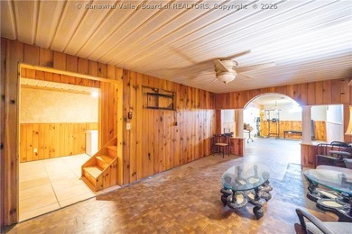 YOUR DREAM HOME SITTING ON A RIVER LOT IS HERE! This ranch-style - photo 16