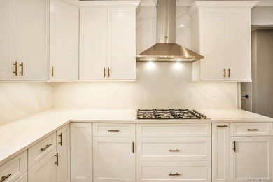 To be built Beautiful New Construction Colonial style home in - photo 8
