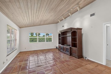 Welcome to this beautifully maintained 3-bedroom, 2-bath home - photo 23