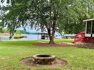 Lake Greenwood Home For Sale in Waterloo South Carolina