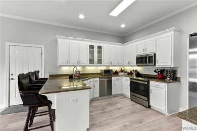 Welcome to 2706 Lake Crest Dr, a beautifully designed 4 bedroom - photo 11