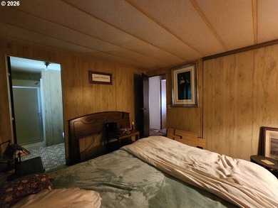 Spacious manufactured home situated on a large city lot - photo 15