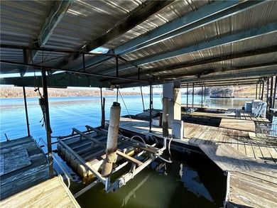 Offered BELOW 2025 Appraised Value! Waterfront opportunity on - photo 17