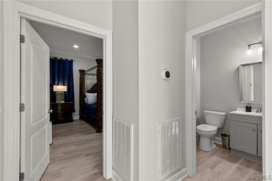 Welcome to 2706 Lake Crest Dr, a beautifully designed 4 bedroom - photo 18