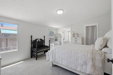 Welcome home to this well-maintained 4-bedroom, 2 full bathroom - photo 22