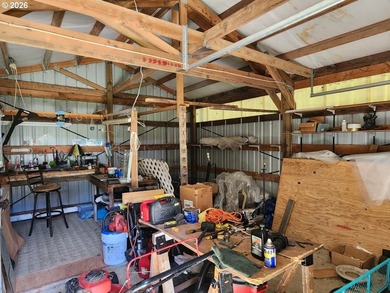 Spacious manufactured home situated on a large city lot - photo 23
