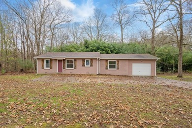 Kentucky Lake Home For Sale in Camden Tennessee