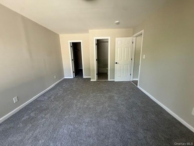 Located in the highly desirable Throgs Neck section of the Bronx - photo 11