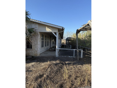 888 S US HIGHWAY 281