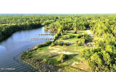 Very hard to find 5.6 acres of prime waterfront property on a - photo 1