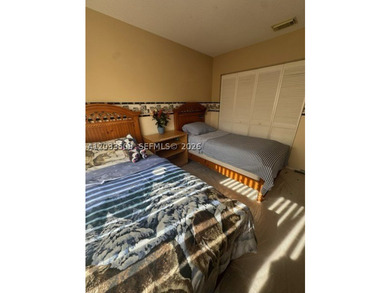 BEAUTIFULLY MAINTAINED 3-BEDROOM, 2-BATH HOME LOCATED IN - photo 22