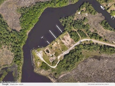 Very hard to find 5.6 acres of prime waterfront property on a - photo 6