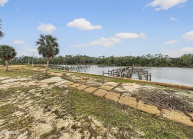 Very hard to find 5.6 acres of prime waterfront property on a - photo 7