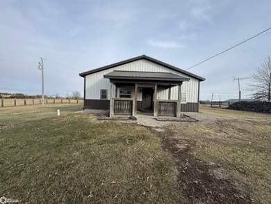 (private lake, pond, creek) Home For Sale in Cincinnati Iowa