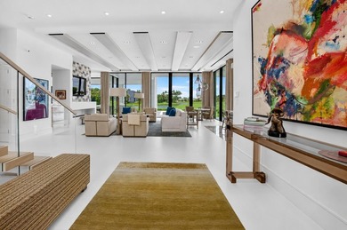 Striking contemporary waterfront estate, perfectly positioned to - photo 4