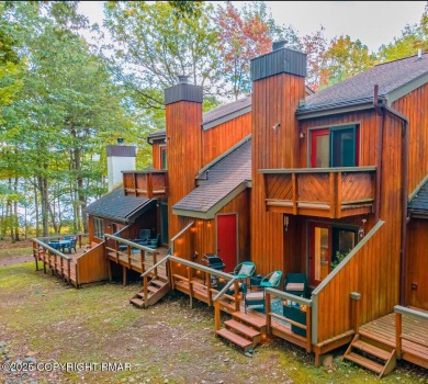 Lake Townhome/Townhouse For Sale in Lake Harmony, Pennsylvania