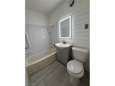 Opportunity meets potential in this one-of-a-kind Euclid - photo 19