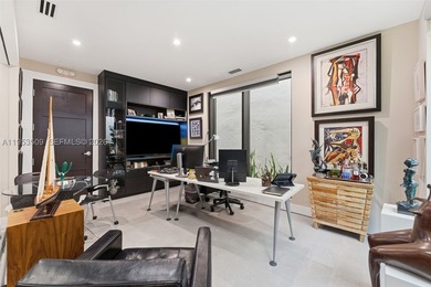 Exceptional free-standing commercial building. Fully renovated - photo 24