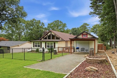 Welcome to 313 Snead Dr. in Fairfield Bay, perfectly positioned - photo 27