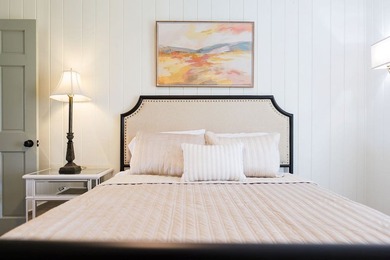 Just in time for summer-this stunning, fully renovated lakefront - photo 30