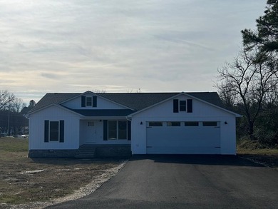 Lake Home For Sale in Big Sandy, Tennessee