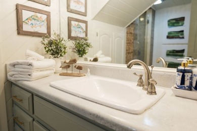 Just in time for summer-this stunning, fully renovated lakefront - photo 35