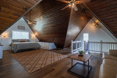 Just in time for summer-this stunning, fully renovated lakefront - photo 38