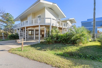 Welcome to laid-back coastal living in Riverview area in - photo 2