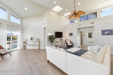 Welcome to laid-back coastal living in Riverview area in - photo 5