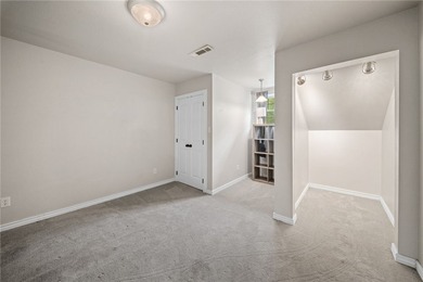 SELLER OFFERING $10,000 IN CLOSING COSTS IF UNDER CONTRACT BY - photo 17