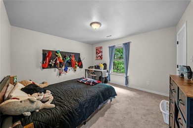SELLER OFFERING $10,000 IN CLOSING COSTS IF UNDER CONTRACT BY - photo 20