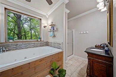 SELLER OFFERING $10,000 IN CLOSING COSTS IF UNDER CONTRACT BY - photo 25
