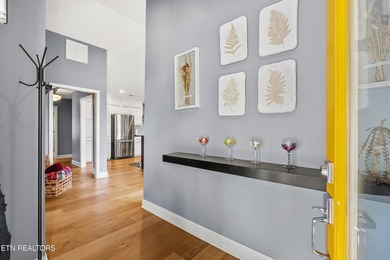 Welcome to this beautifully updated single-story villa in the - photo 9
