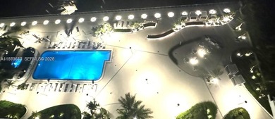 RARELY AVAILABLE 1-bedroom, 1-bath unit located conveniently on