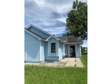 (private lake, pond, creek) Home Sale Pending in Kissimmee Florida