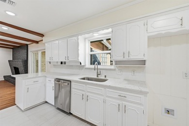 Fully Renovated Corner Lot Home in the Heart of Pantego! - photo 23