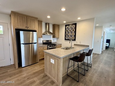 Welcome to this lovely, barely lived-in 2023 manufactured home - photo 4