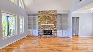 For Sale: Craftsman Masterpiece on the 12th Tee at Woodfin Ridge - photo 7