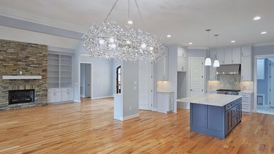 For Sale: Craftsman Masterpiece on the 12th Tee at Woodfin Ridge - photo 9