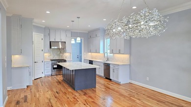 For Sale: Craftsman Masterpiece on the 12th Tee at Woodfin Ridge - photo 10