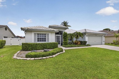 Experience refined Florida living in the highly sought-after - photo 2