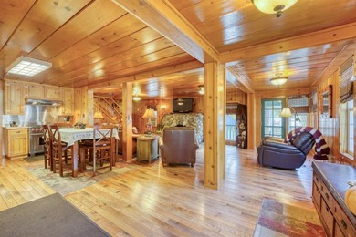 Stunning Mid-Century Cabin located in the heart of Shaver Lake - photo 3
